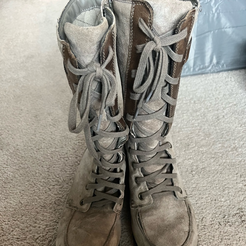 North face mid rise boots